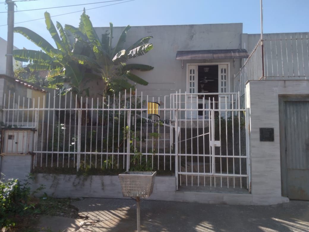 Casa 5 dormitórios no bairro Cavalhada