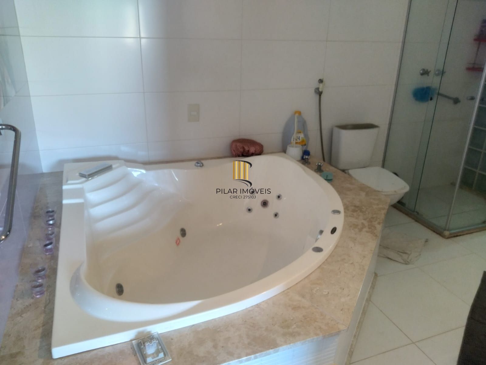 Casa 5 dormitórios no bairro Cavalhada