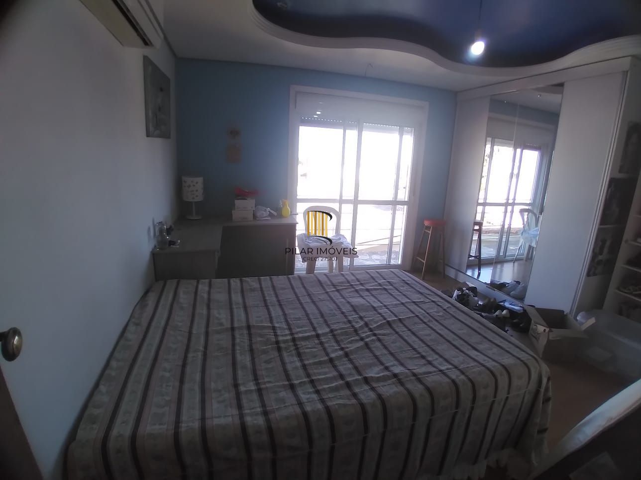 Casa 5 dormitórios no bairro Cavalhada