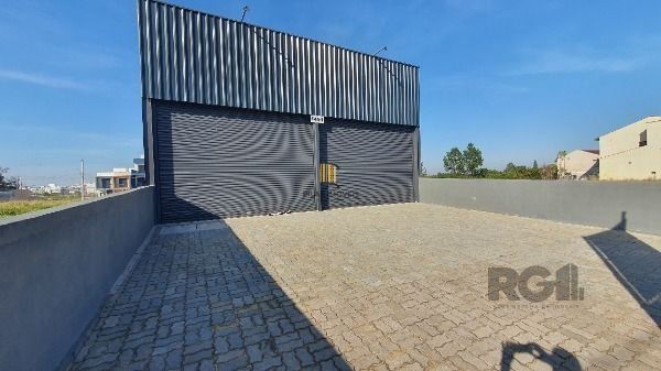 Prédio Comercial no bairro Hípica