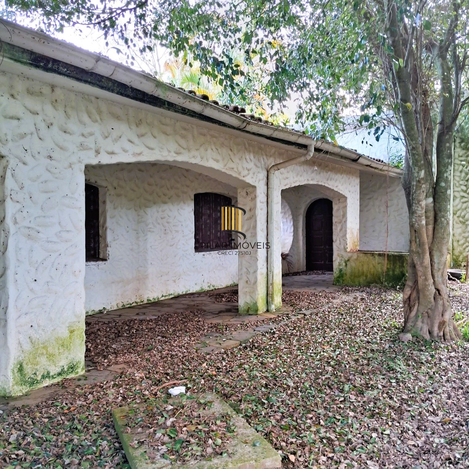 Casa 3 dormitórios no bairro Chapéu do Sol