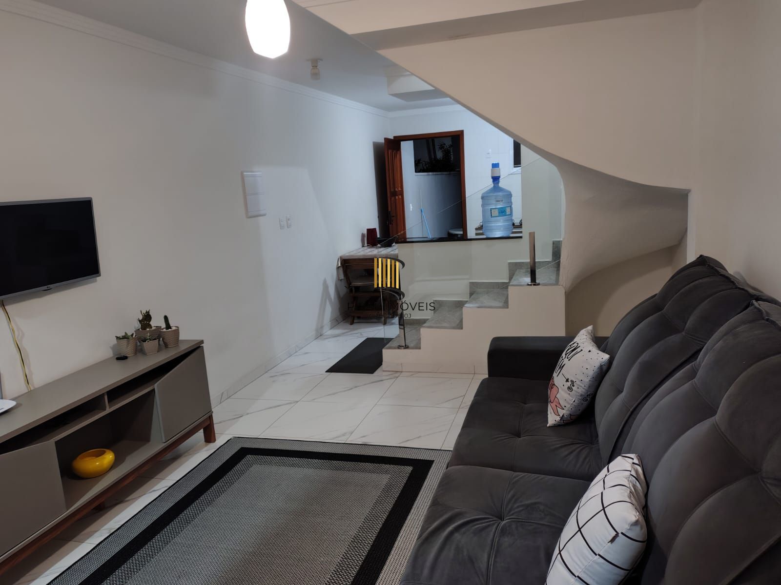 Sobrado com 2 suítes, 84m², no Portal do Guarujá