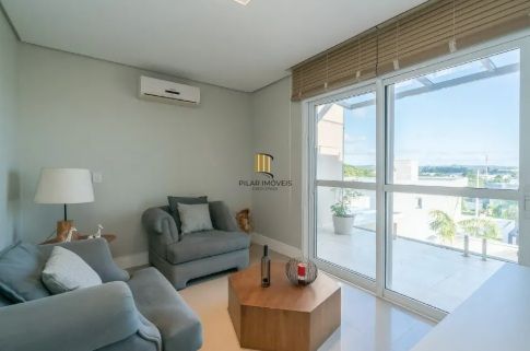 Casa de Condomínio 3 dormitórios no bairro Hípica