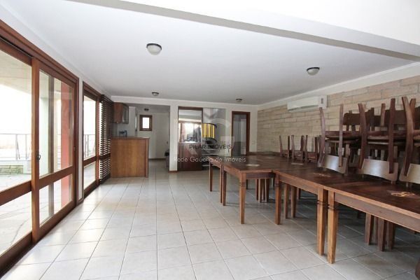 Casa em Condomínio no Jardim Isabel com 270m², 3 dormitórios, 4 vagas