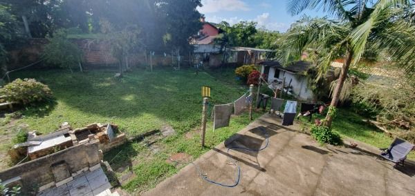 Terreno em Porto Alegre, no bairro Belém Novo, à venda.