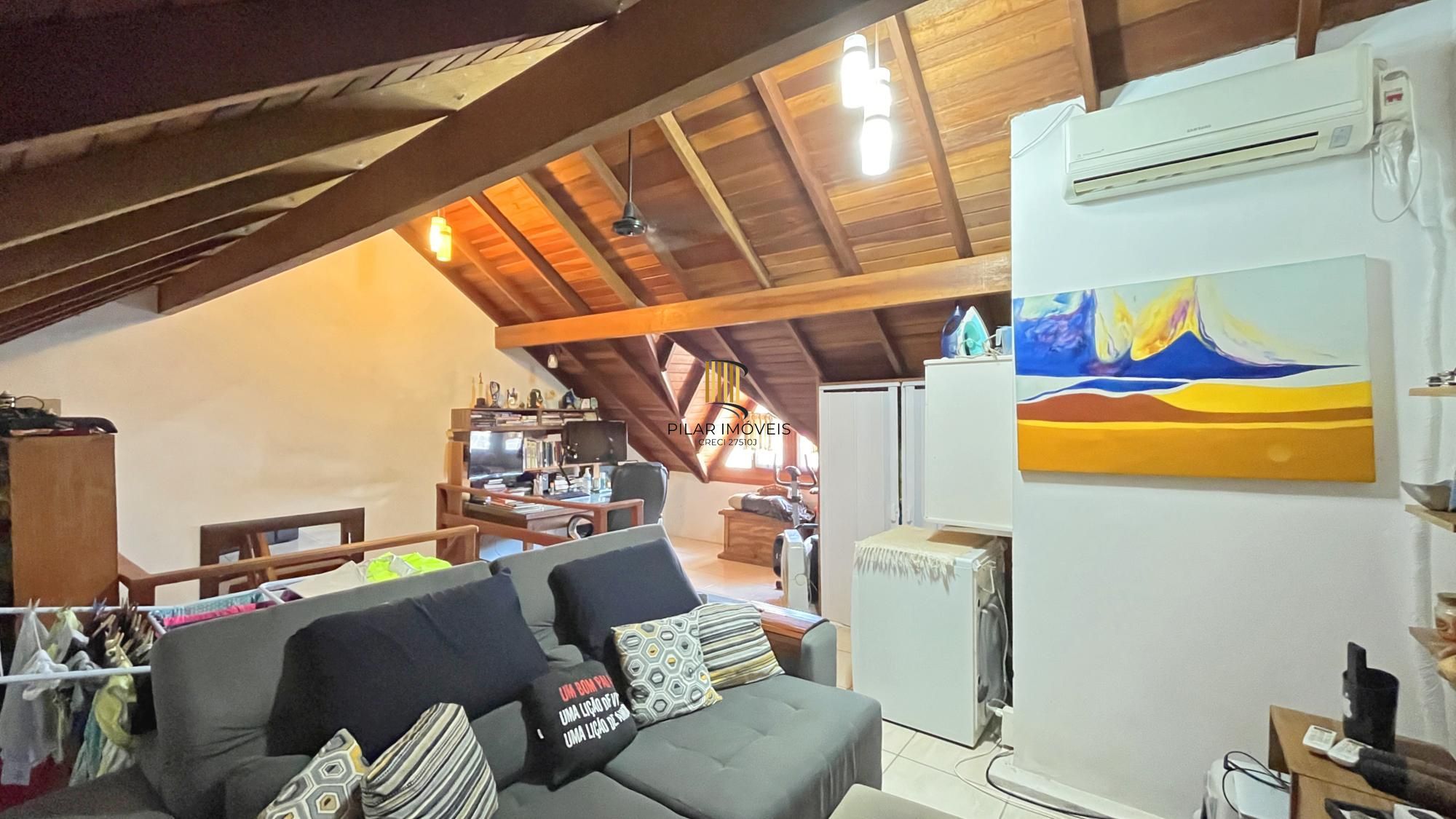 Casa de Condomínio 3 dormitórios no bairro Guarujá