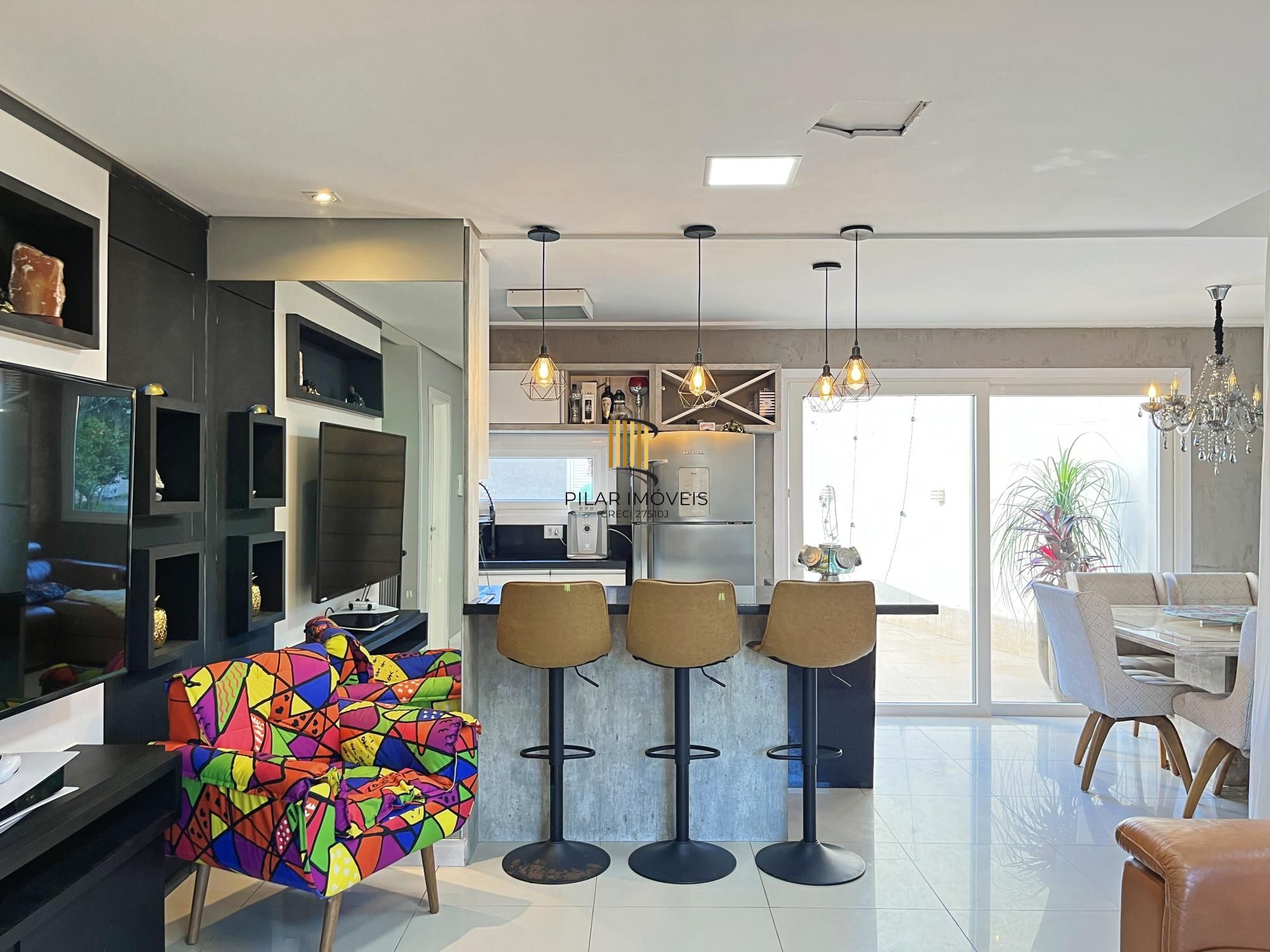 Casa 4 dormitórios no bairro Hípica