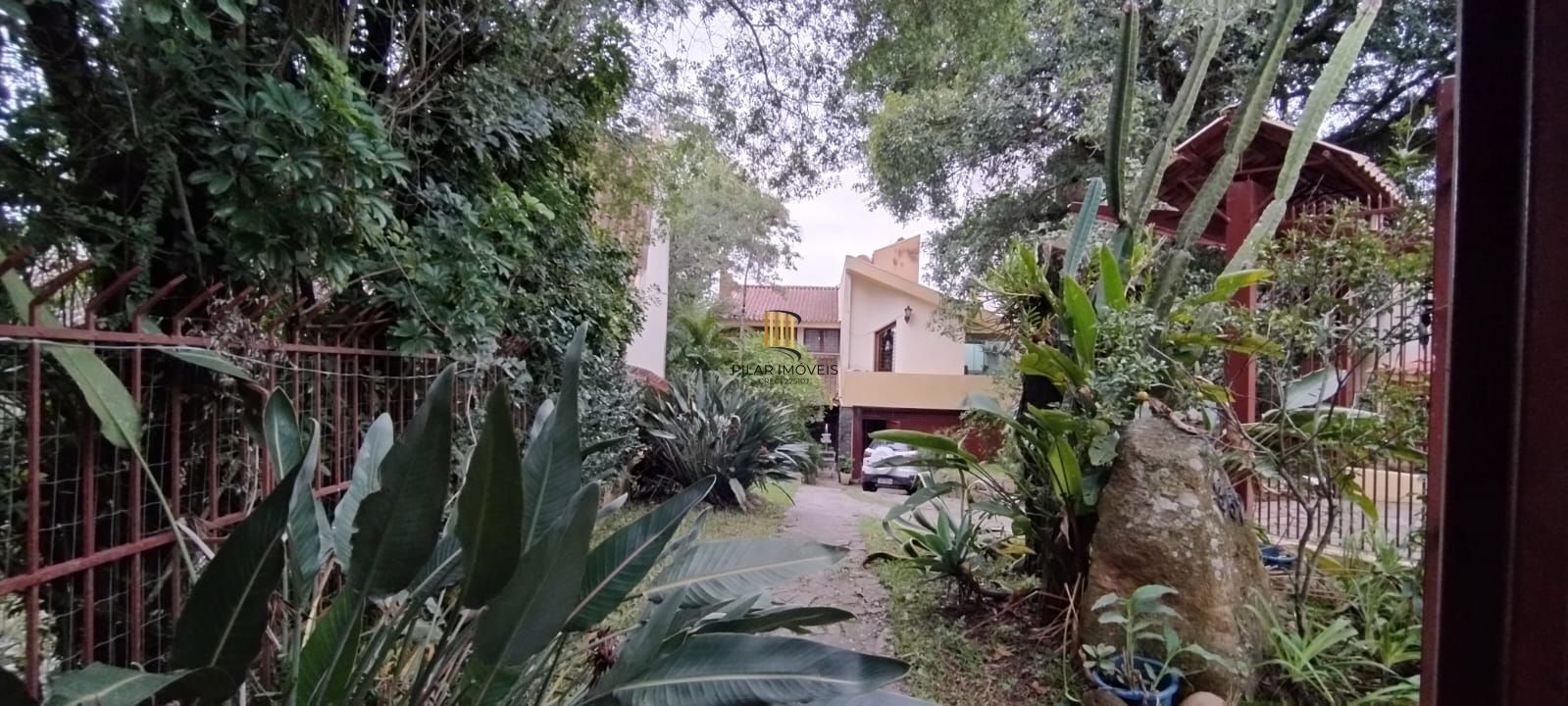 Casa 5 dormitórios no bairro Sétimo Céu