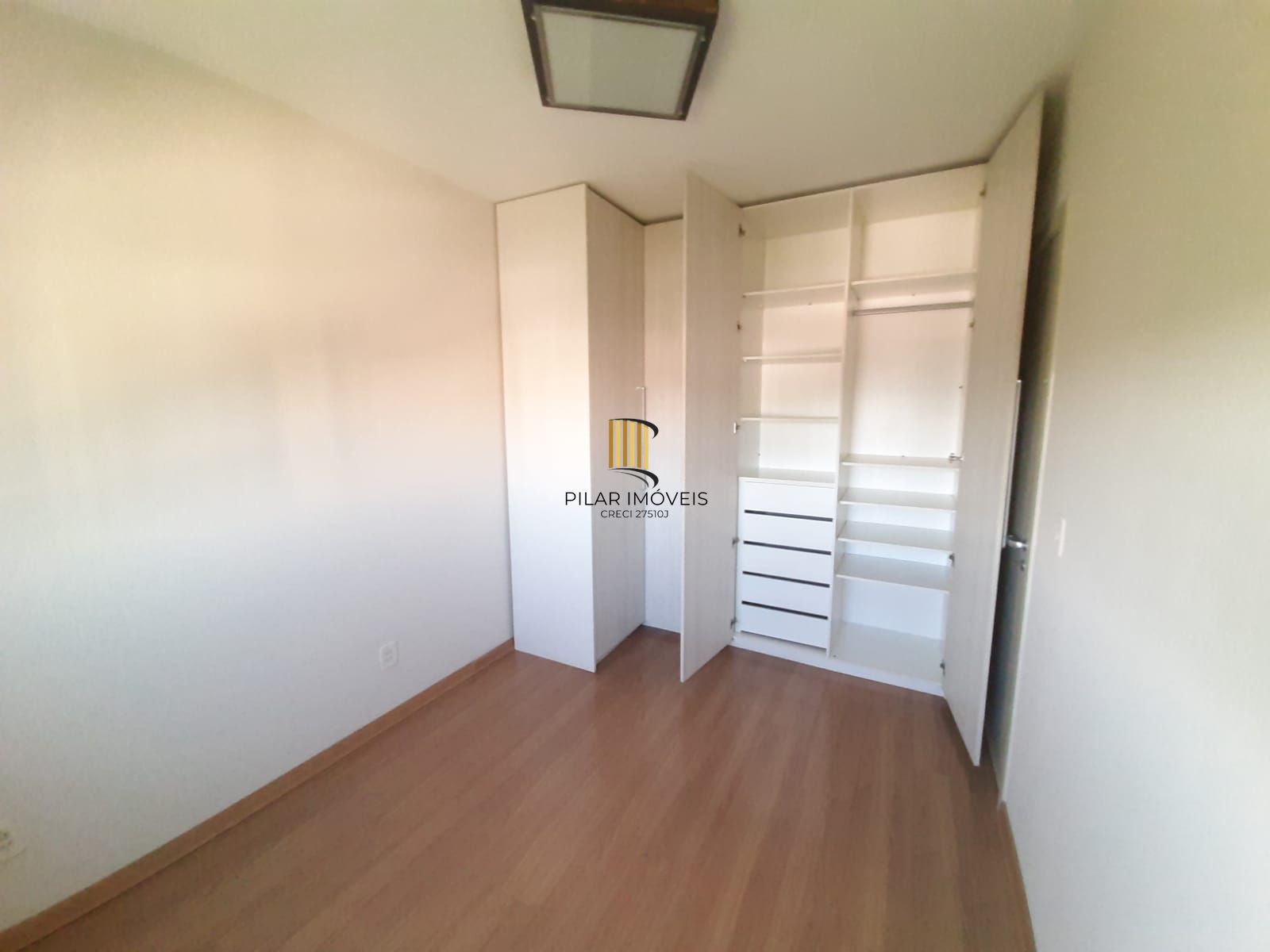 Apartamento 2 dormitórios no bairro Cavalhada