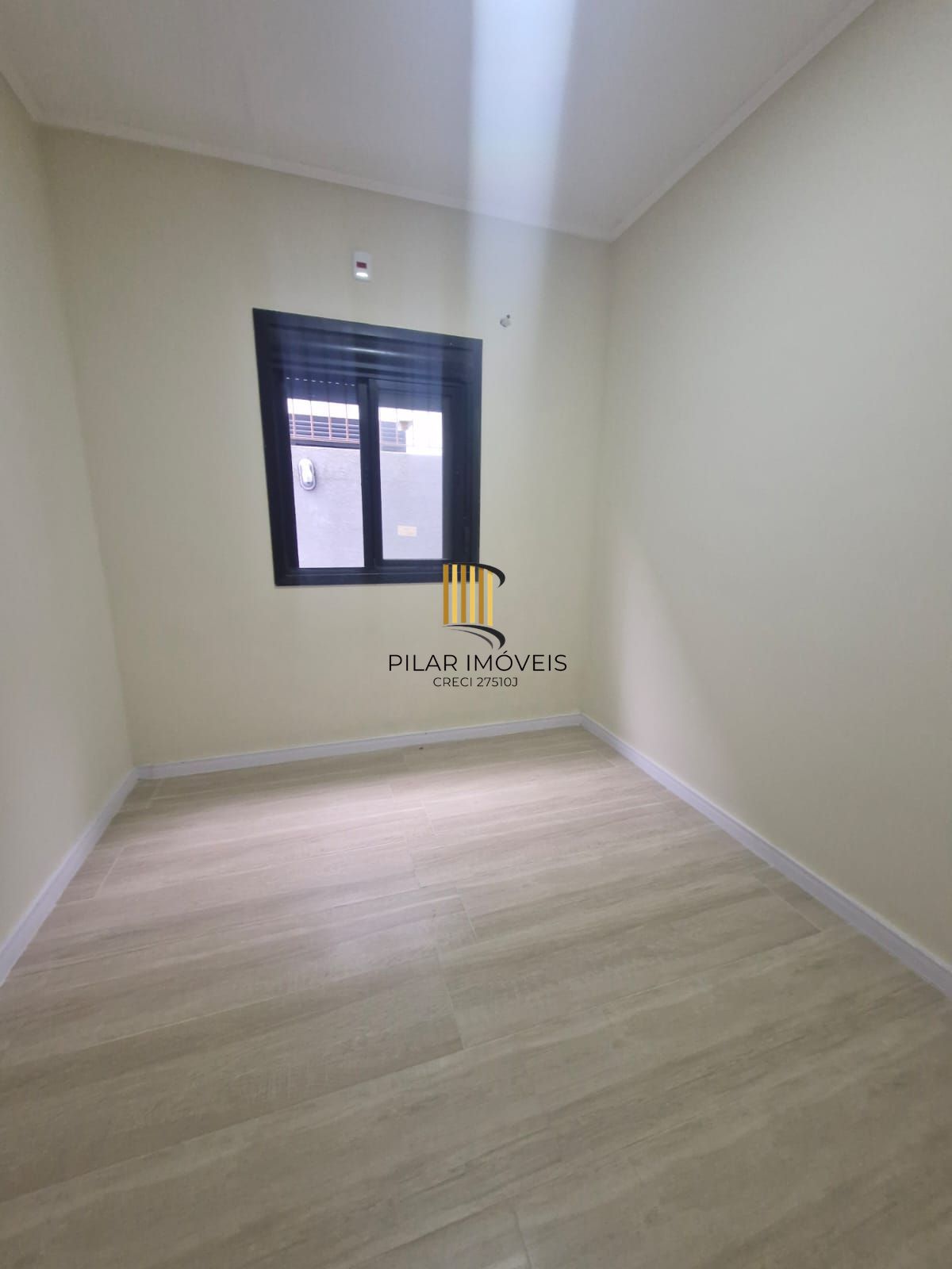 Casa 3 dormitórios no bairro Hípica