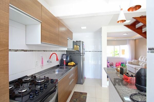 Casa 3 dormitórios no bairro Hípica