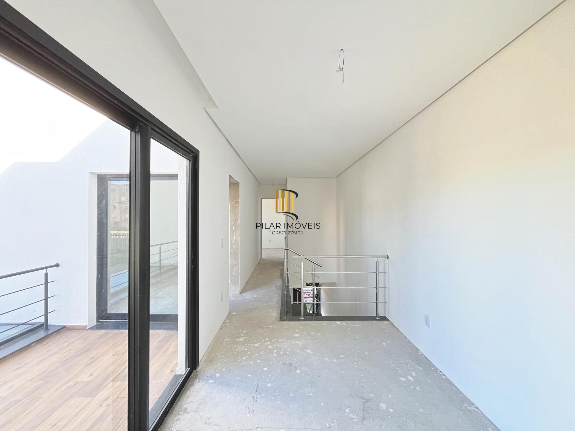 Casa em Porto Alegre, no bairro Hípica, com 3 dormitório(s), e 3 banheiros, à venda.