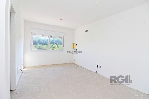 Sobrado para Venda - 100m², 3 dormitórios, sendo 3 suites, 2 vagas - Portal Do Guarujá