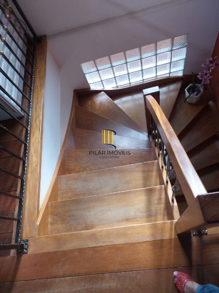 Casa para Venda - 287m², 4 dormitórios, sendo 1 suites, 4 vagas - Tristeza