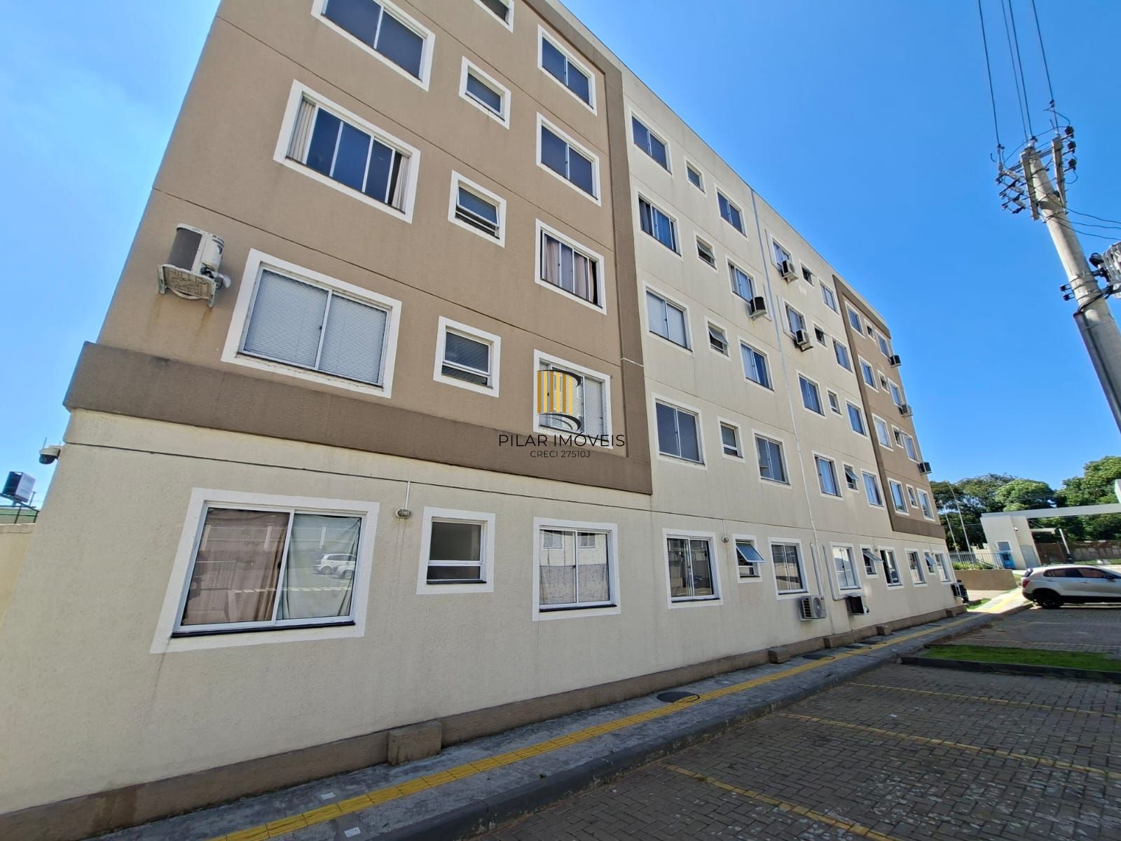 Apartamento de 02 dormitorios com vaga de garagem no bairro Cavalhada- VENDA!!