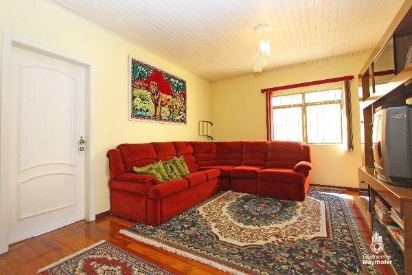 Casa para Venda - 229.6m², 3 dormitórios, sendo 1 suites, 4 vagas - Cavalhada