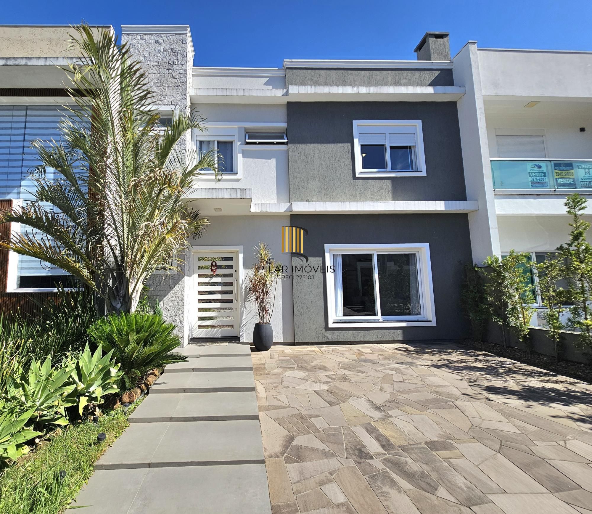 Casa de Condomínio 3 dormitórios no bairro Hípica