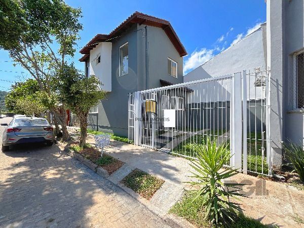 Casa 2 dormitórios no bairro Aberta dos Morros