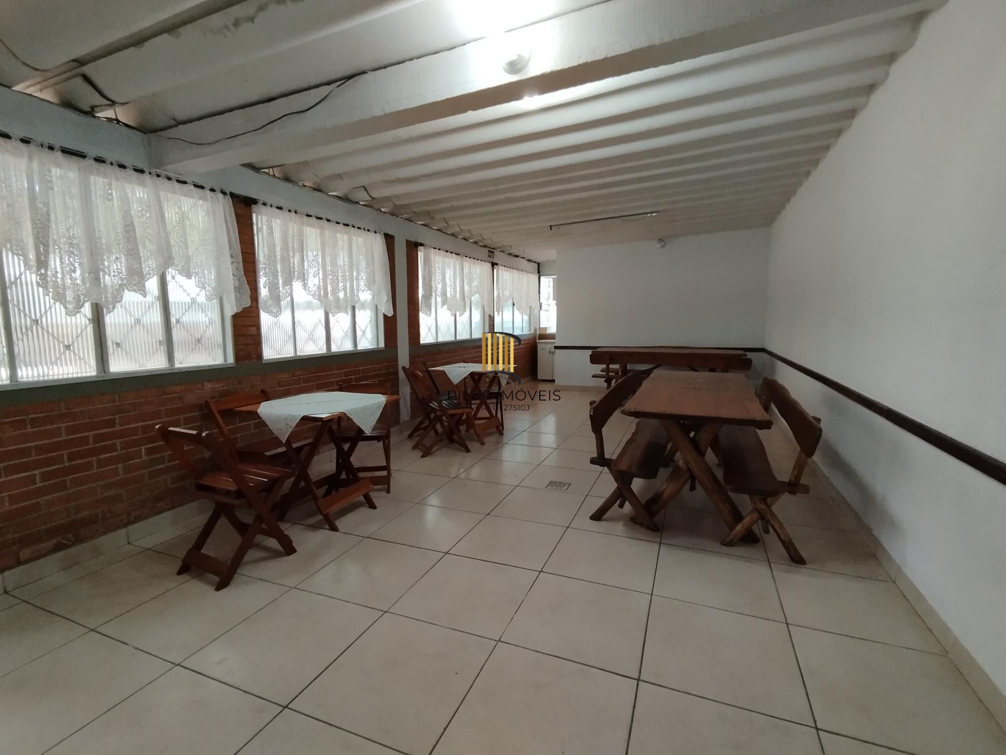 Apartamento 2 dormitórios no bairro Cristal