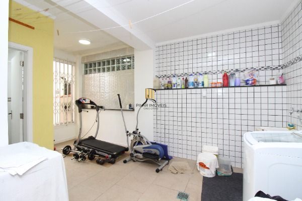 Casa para Venda - 300m², 3 dormitórios, sendo 1 suites, 2 vagas - Ipanema