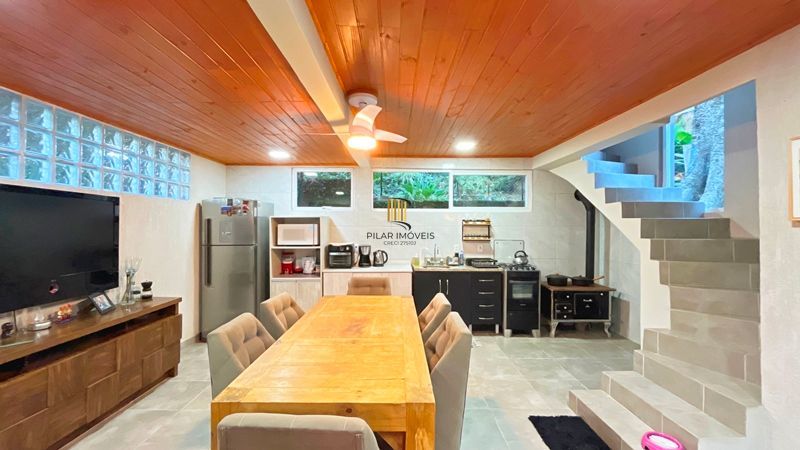 Casa 2 dormitórios no bairro Belém Novo