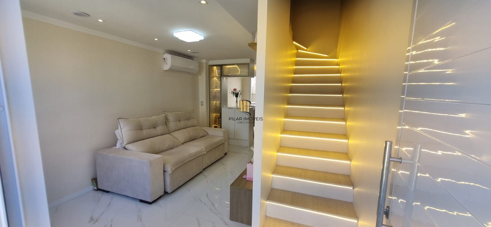 Ótimo sobrado em condomínio fechado com 2 dormitórios á venda bairro Vila Nova