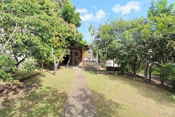 Casa para Venda - 262.28m², 2 dormitórios, sendo 2 suites, 2 vagas - Jardim Isabel