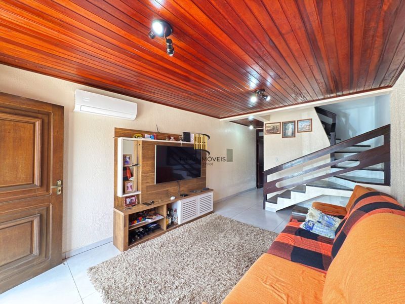 Casa 3 dormitórios no bairro Aberta dos Morros