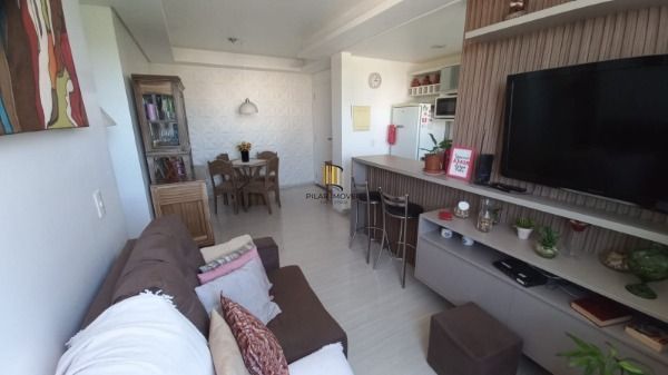Apartamento em Porto Alegre, no bairro Cavalhada, com 2 dormitório(s), e 2 banheiros, à venda.