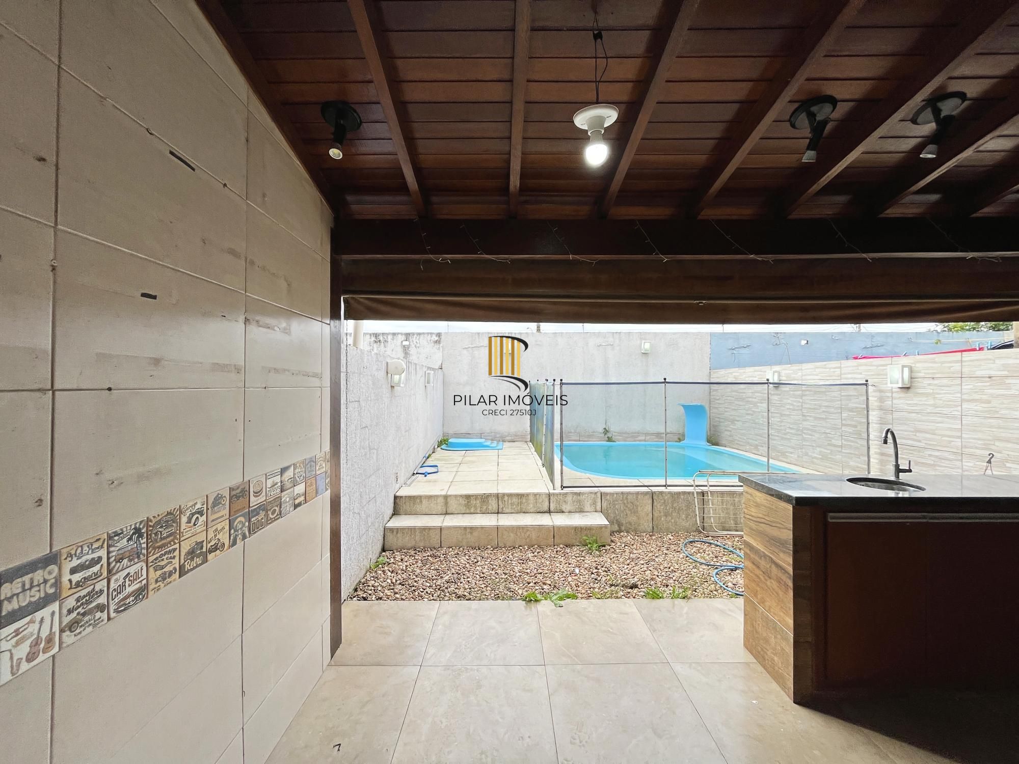 Casa em condomínio em Porto Alegre, no bairro Hípica, com 3 dormitório(s)