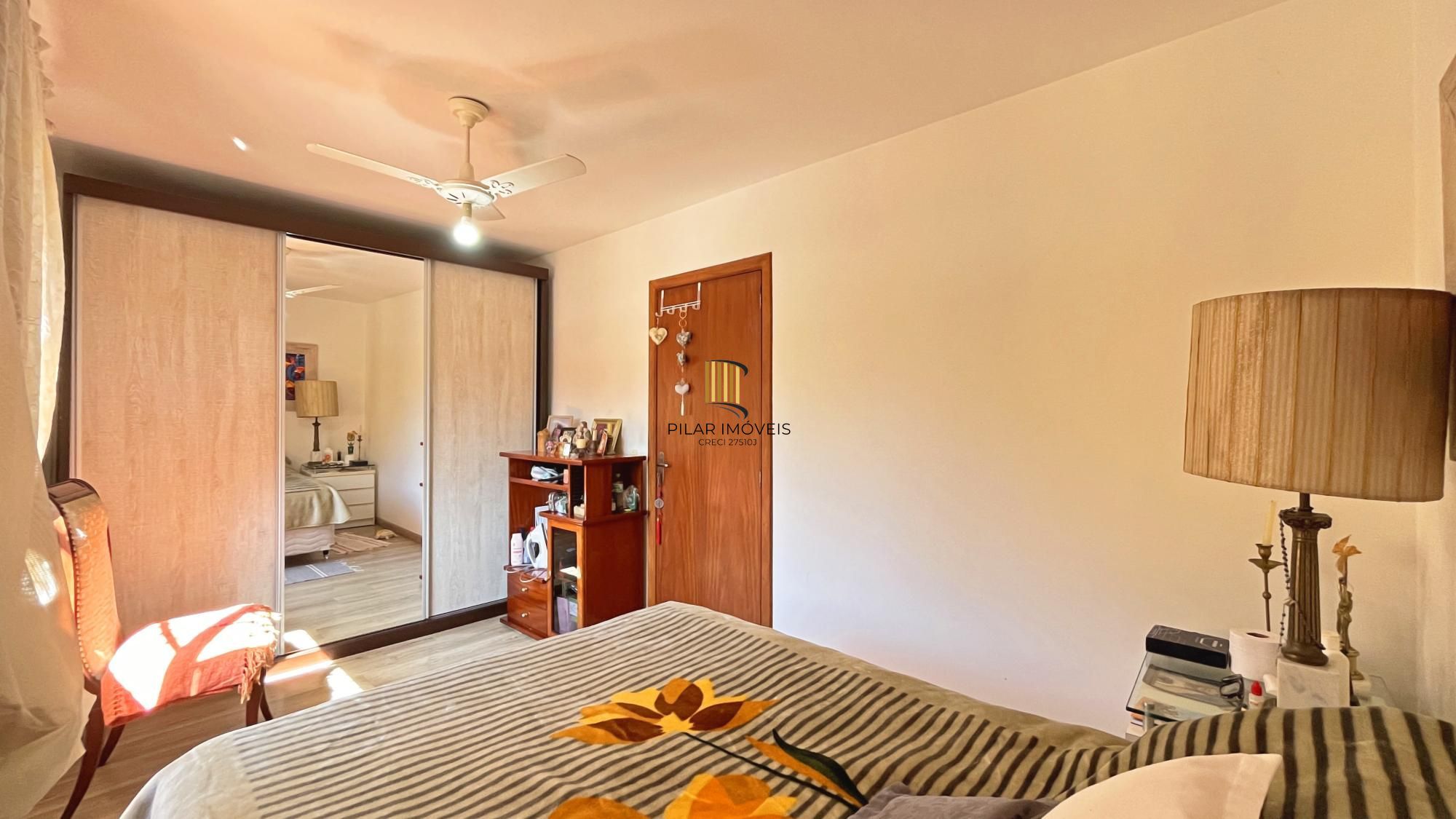 Casa de Condomínio 3 dormitórios no bairro Aberta dos Morros