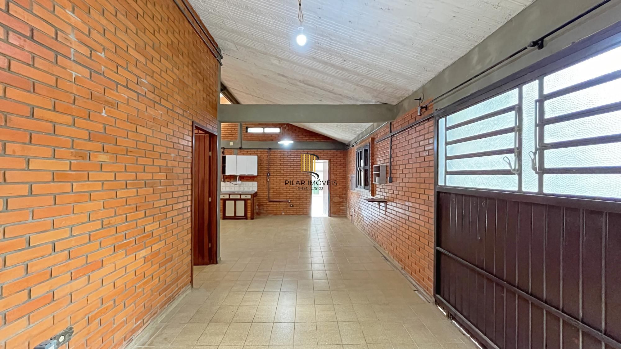 Casa 1 dormitório no bairro Hípica