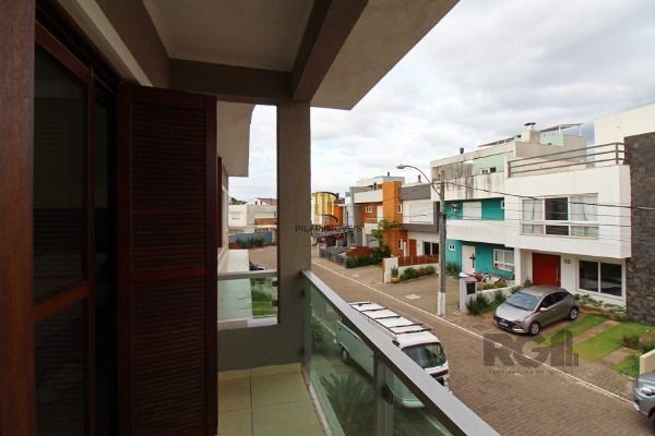 Casa Condominio para Venda - 137m², 3 dormitórios, sendo 1 suites, 3 vagas - Hípica