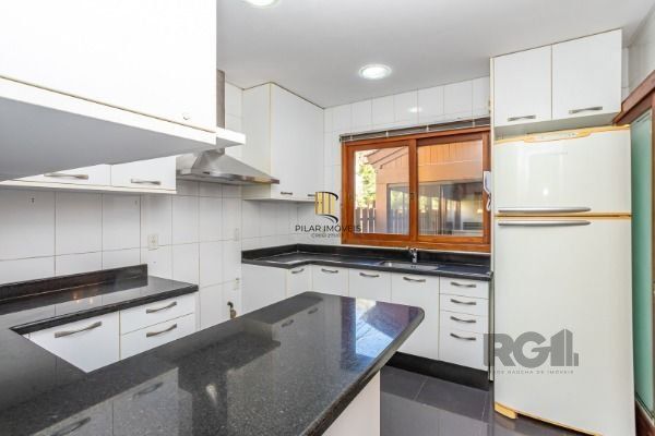 Casa Condominio em Porto Alegre, no bairro Jardim Isabel, com 3 dormitório(s), à venda.