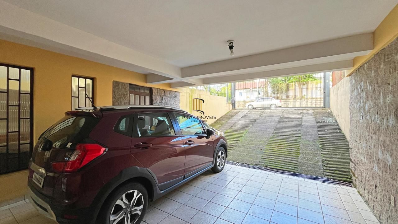 Casa 3 dormitórios no bairro Tristeza