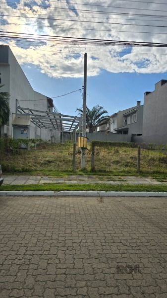 Terreno em Porto Alegre, no bairro Hípica, à venda.
