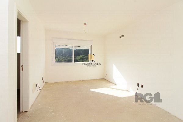 Sobrado para Venda - 100m², 3 dormitórios, sendo 3 suites, 2 vagas - Portal Do Guarujá