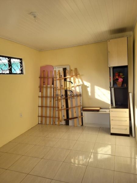 Casa em Porto Alegre, no bairro Cavalhada, com 6 dormitório(s), e 6 banheiros, à venda.