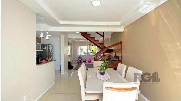 Casa 3 dormitórios no bairro Hípica