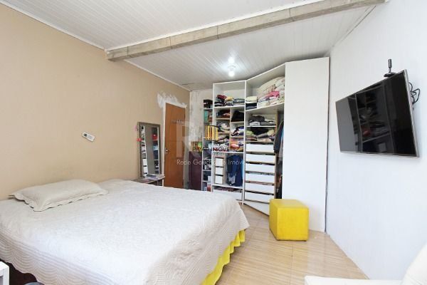 Casa para Venda - 220m², 4 dormitórios, sendo 2 suites, 5 vagas - Vila Nova
