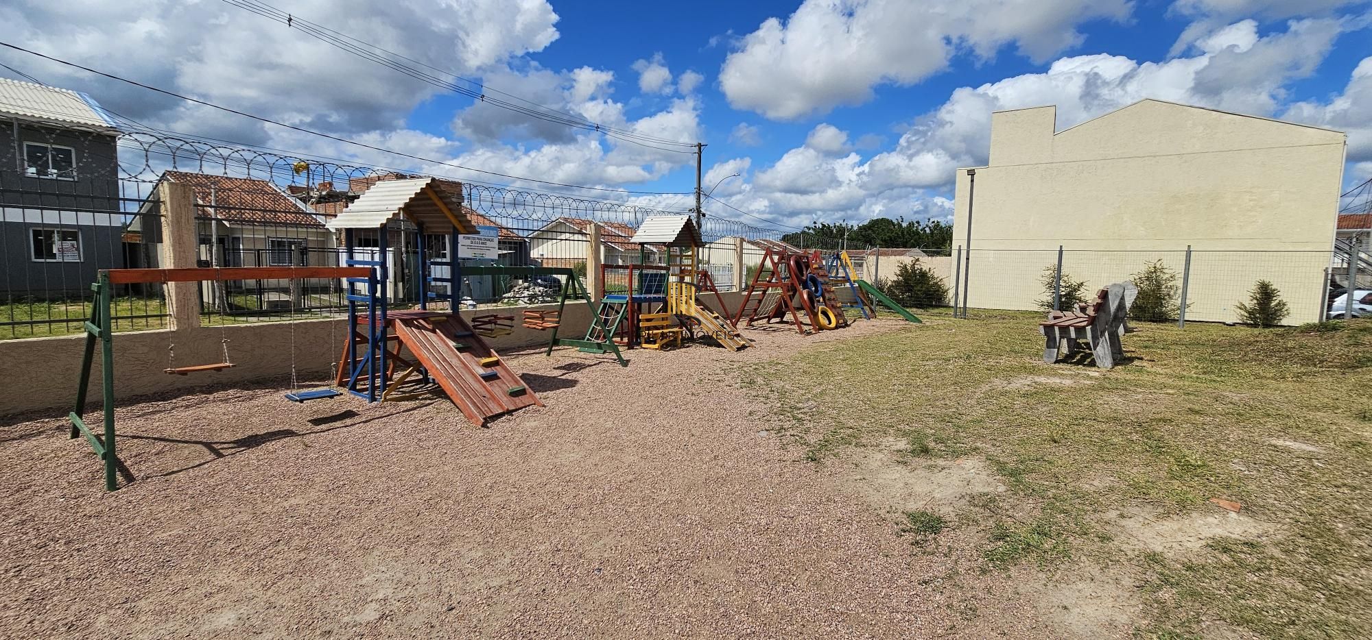 Casa de Condomínio 2 dormitórios no bairro Restinga