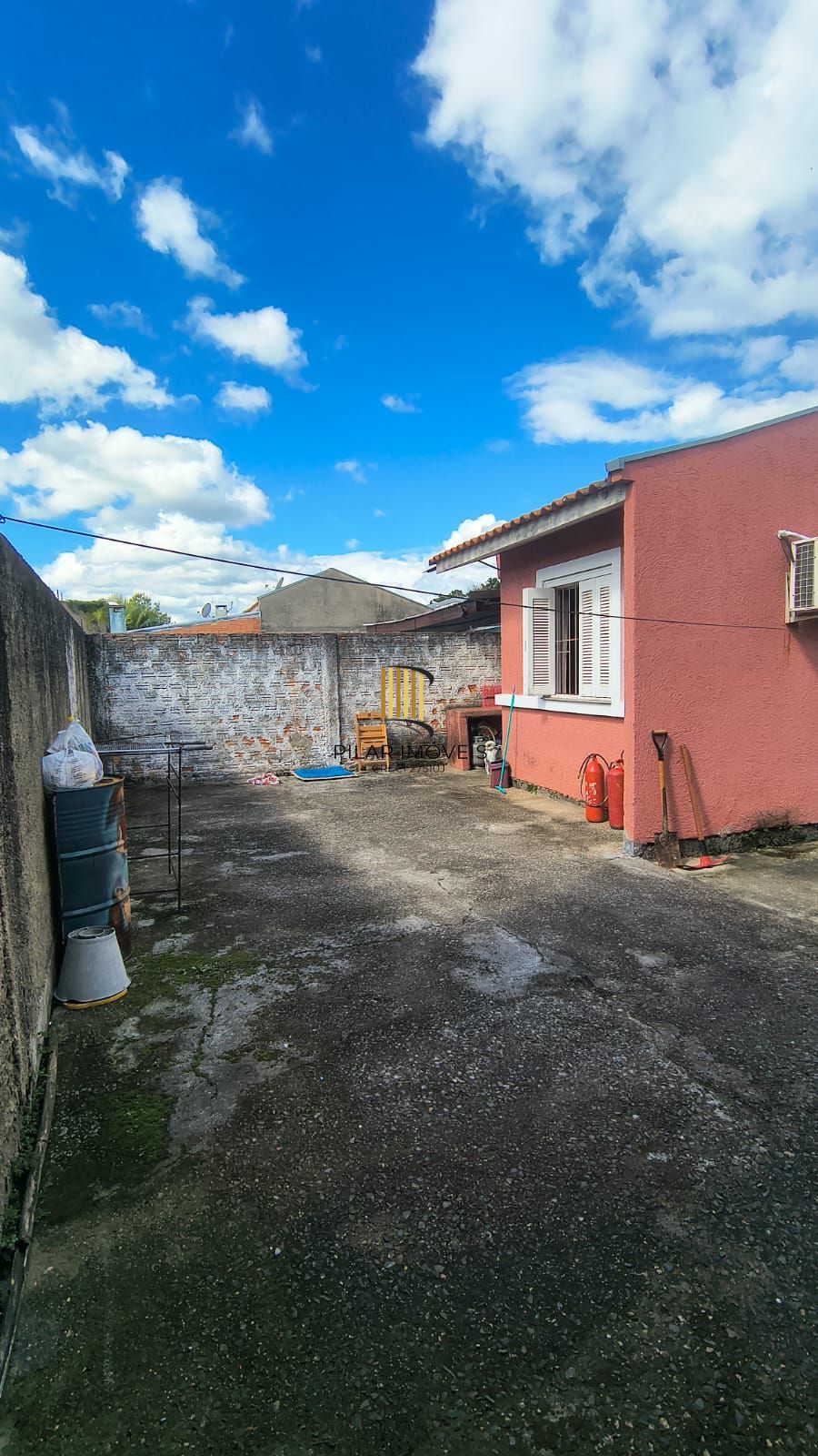 Casa de 2 dormitórios no bairro Hipica