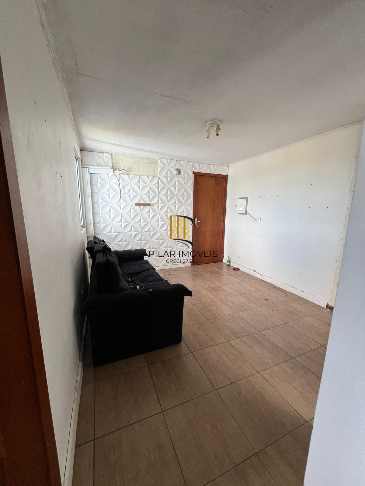Apartamento de 2 dormitórios à venda bairro campo novo