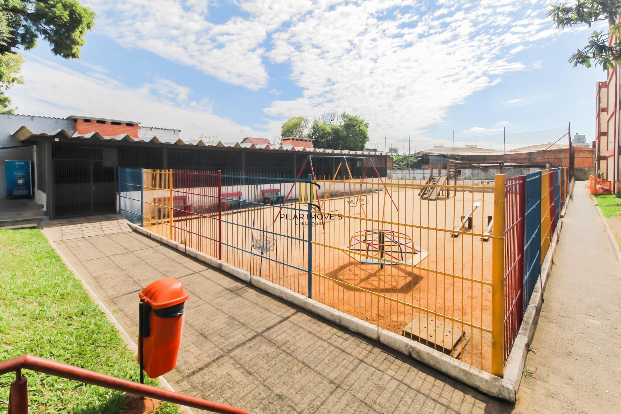 Apartamento 2 dormitórios no bairro Camaquã