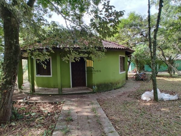 Sítio em Porto Alegre, no bairro São Caetano, à venda.