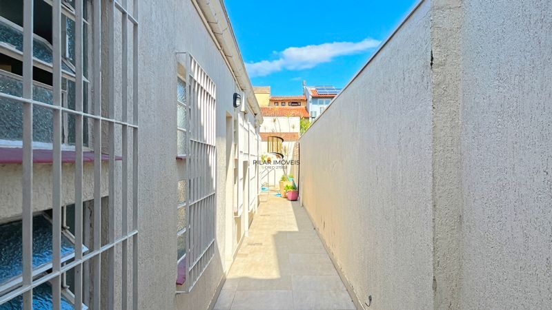 Casa 3 dormitórios no bairro Ipanema
