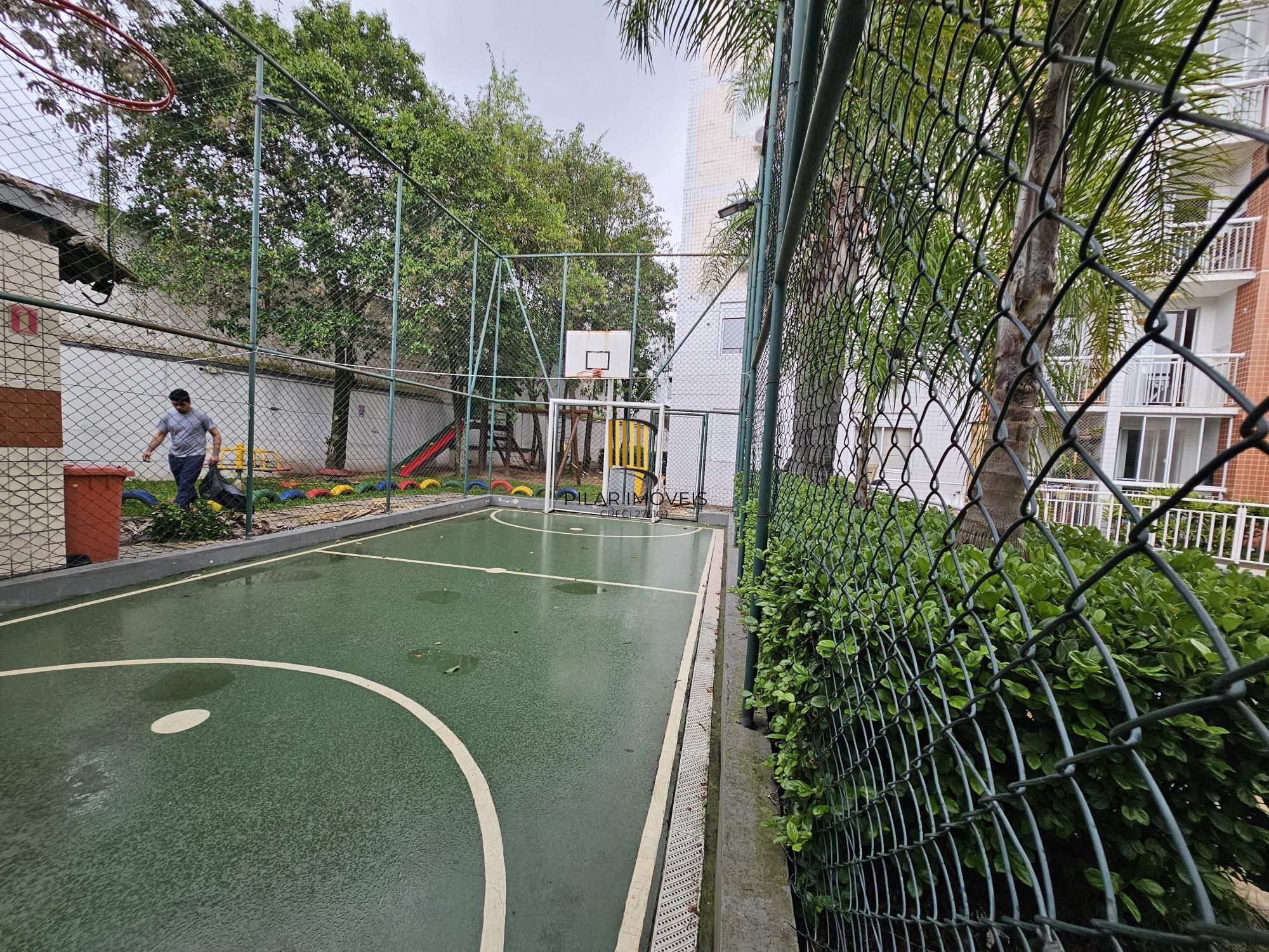 Lindo apartamento 2 dorm com suite e churrasqueira no bairro Cristal!