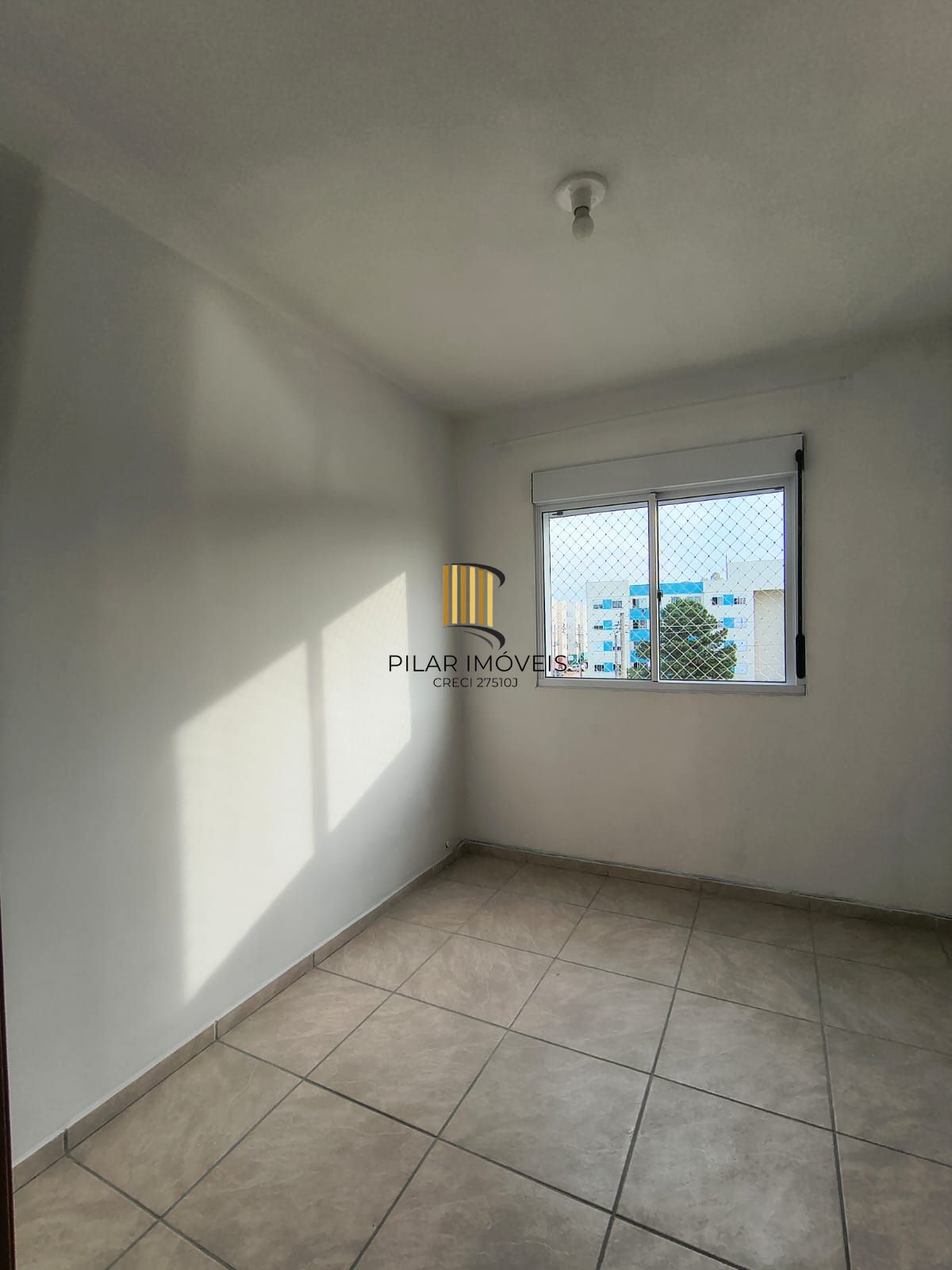 Apartamento de 2 dormitórios no bairro Chapéu do Sol