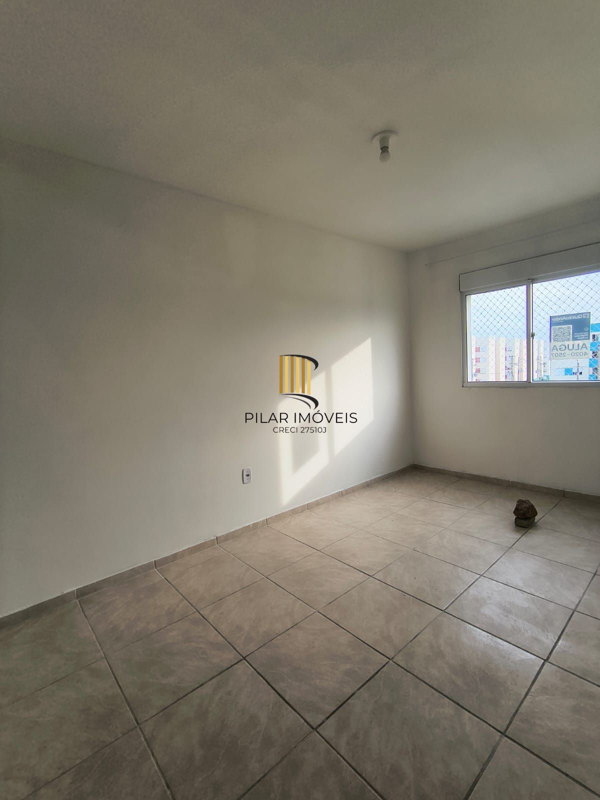 Apartamento de 2 dormitórios no bairro Chapéu do Sol