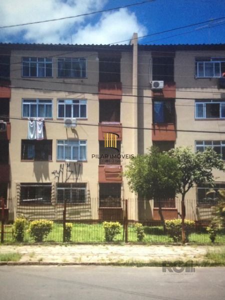 Apartamento em Porto Alegre, no bairro Rubem Berta, com 1 dormitório(s), à venda.